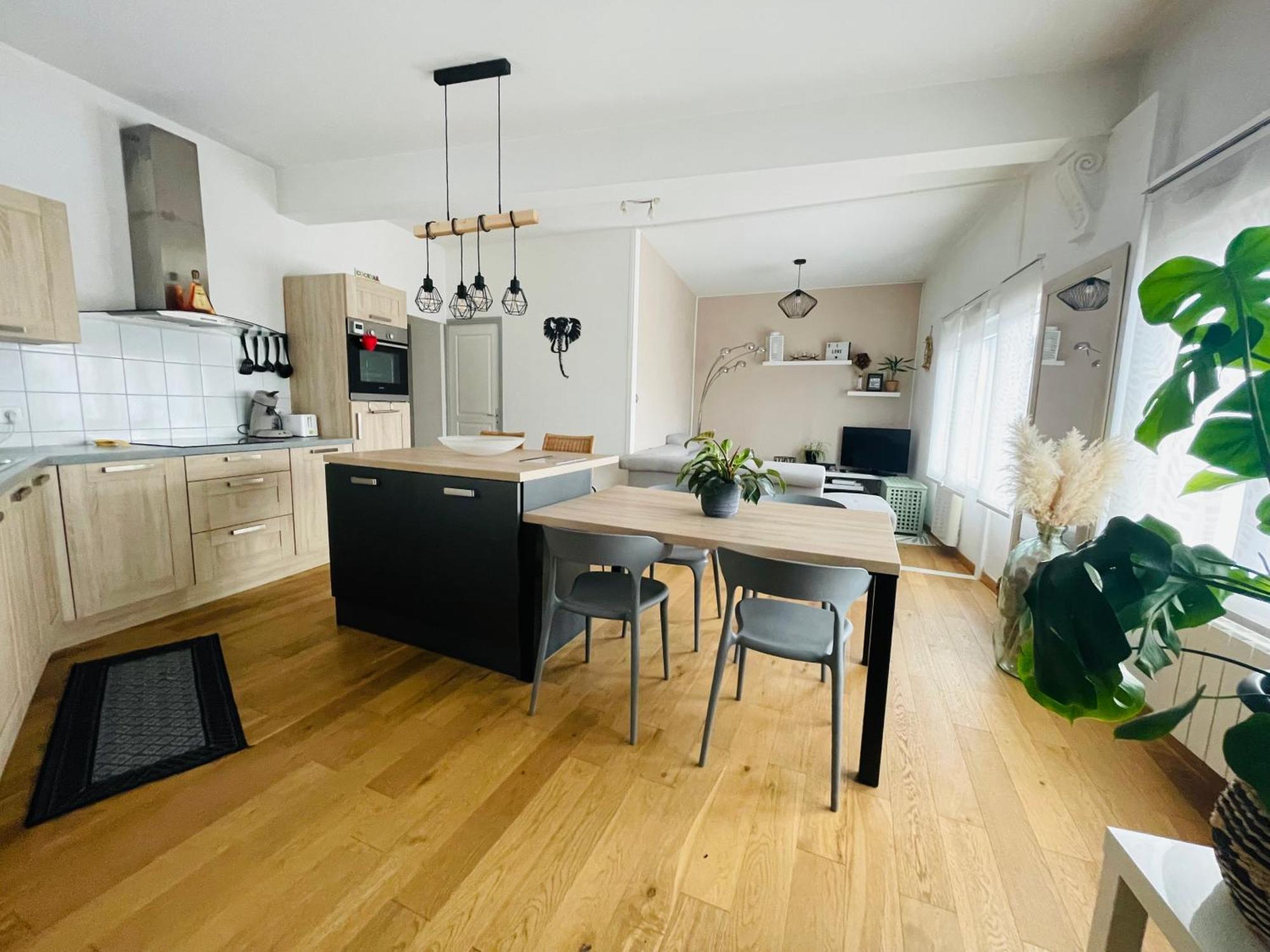 Angle 95 Apartment ลีลล์ ภายนอก รูปภาพ